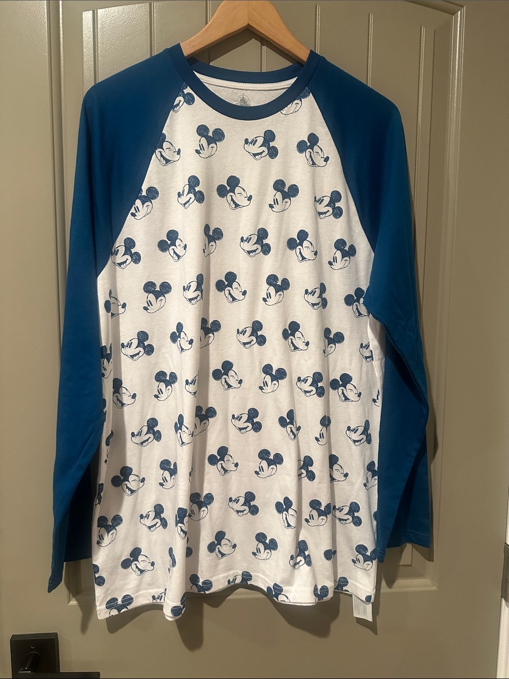 DISNEY Mickey Mouse Raglan Tee XL